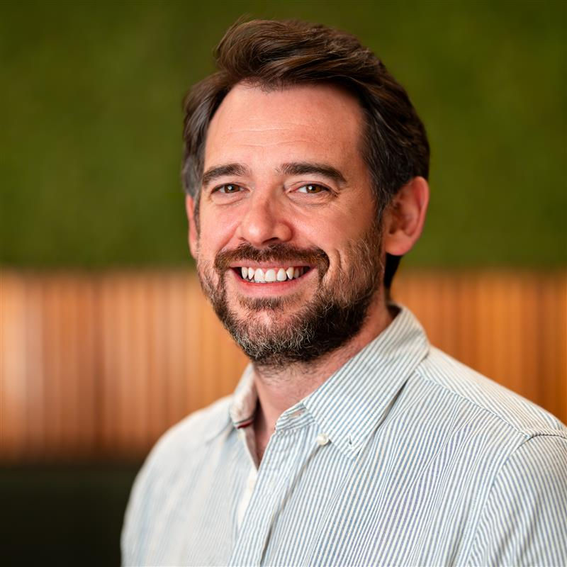 Dr David McCreary