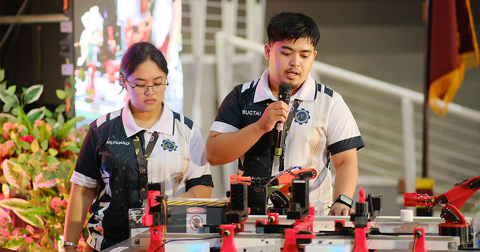 Fabfest 2025 participants show their project