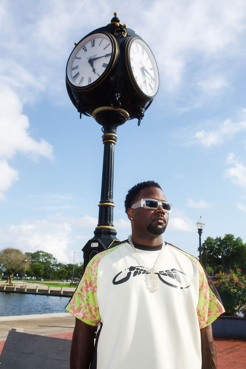 Thumbnail: Green Dart Frog Men Shirt