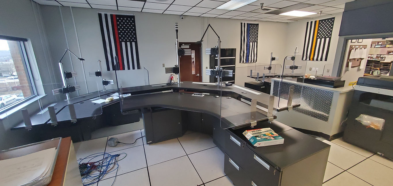 911 control room with dispatch consoles by sustema control room manufacturer