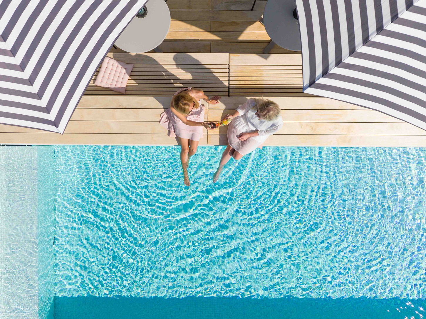 hotel employer branding rooftop