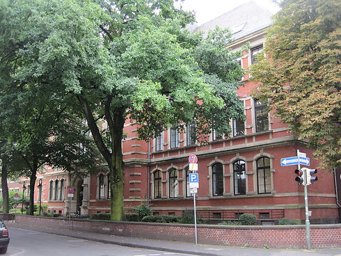 1280px-Amtsgericht_Neuss.jpg
