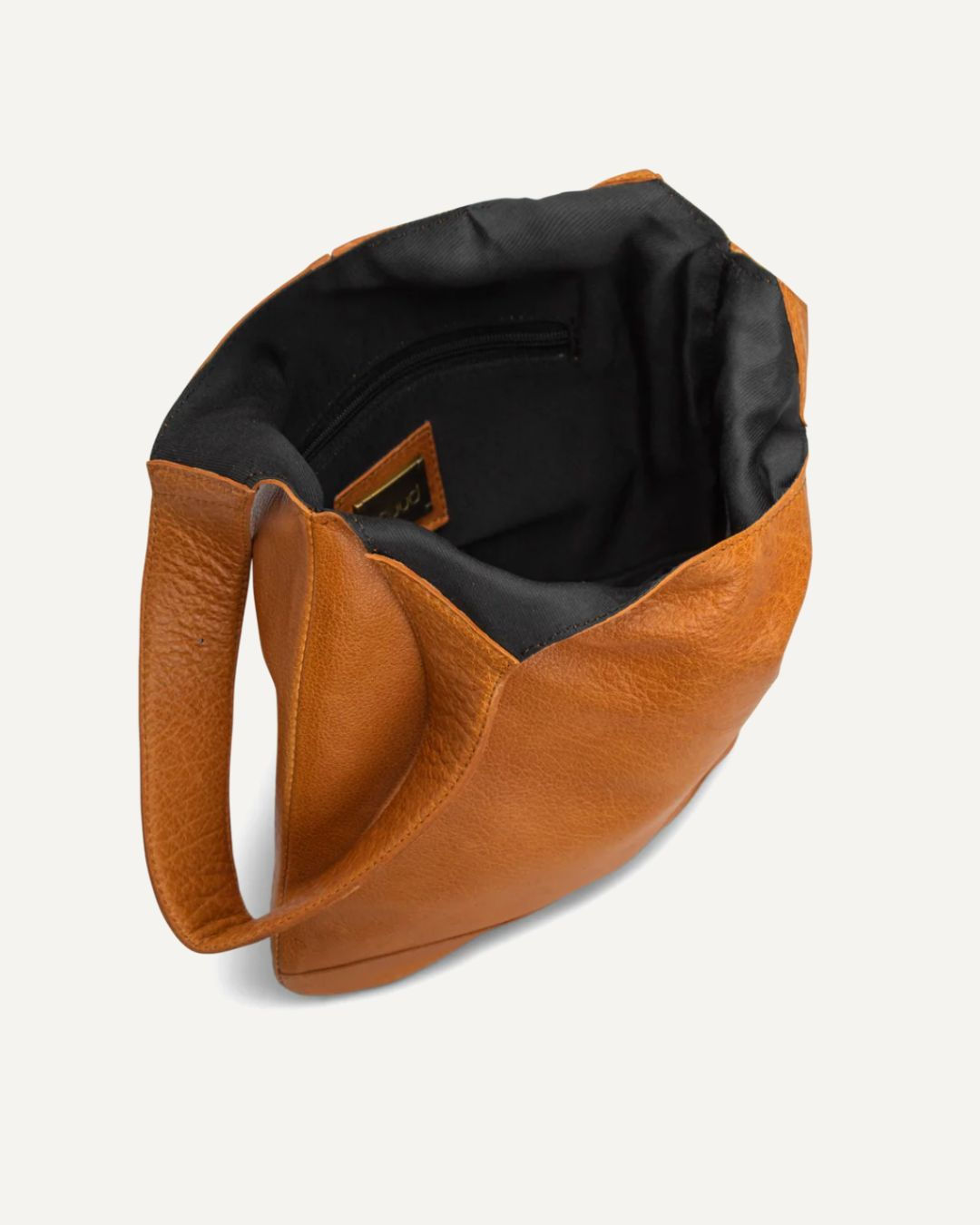 muud Dzana Tasche in warmem Whisky-Braun