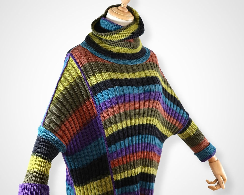 Strickanleitung für einen Pullover Poncho mit Rollkragen von SAFRI DESIGN