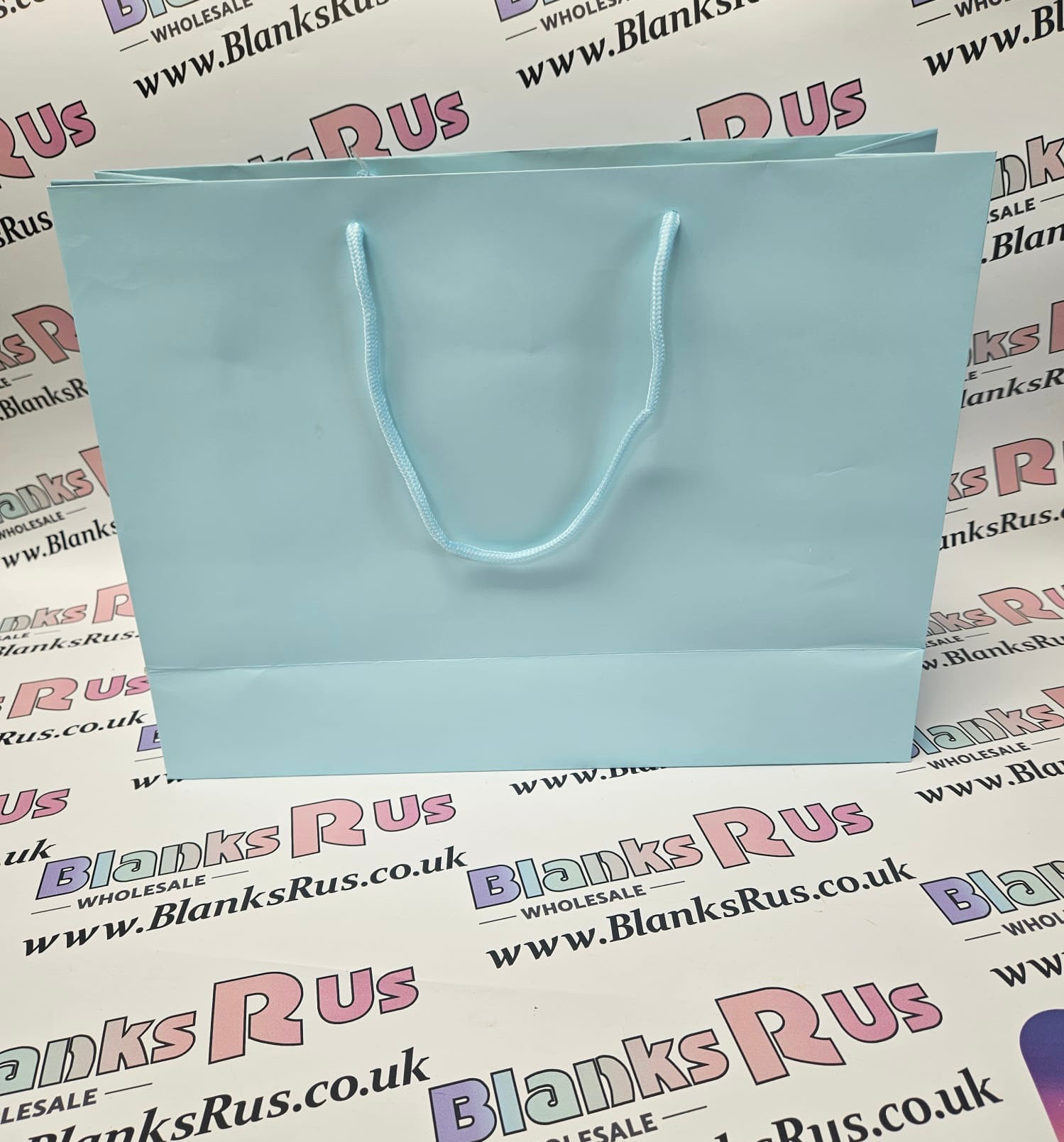 Light blue large gift bags