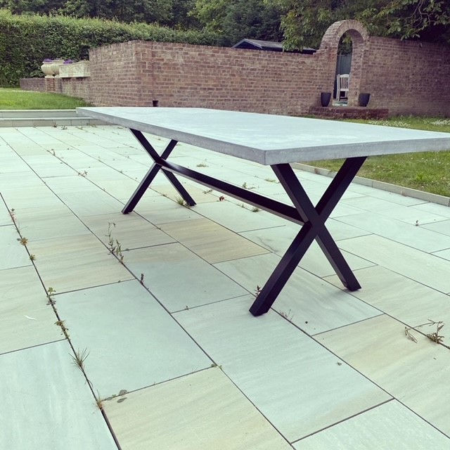 Indoor / outdoor table