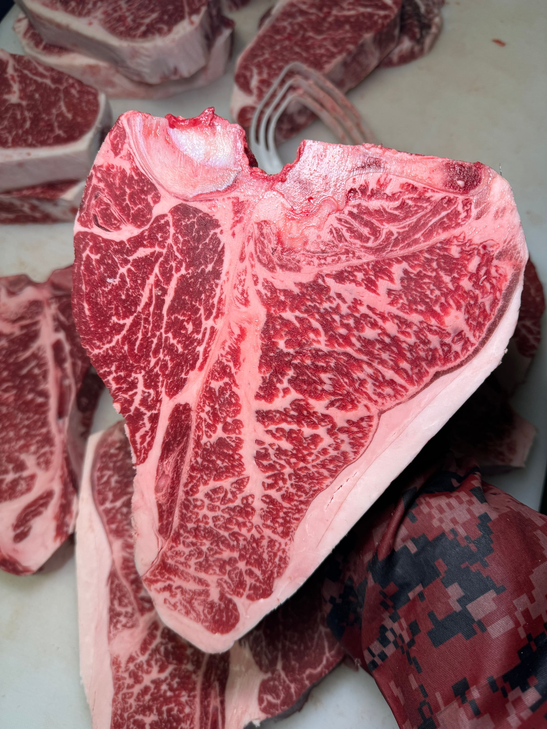 Sir Harry Australian Wagyu 8-9 MB 24oz porterhouse steak