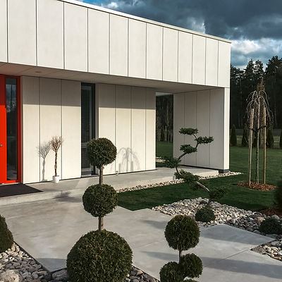 Clay pottery with table linens