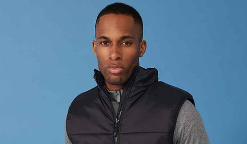 H875 BLK MODEL 1 HERO_edited.jpg