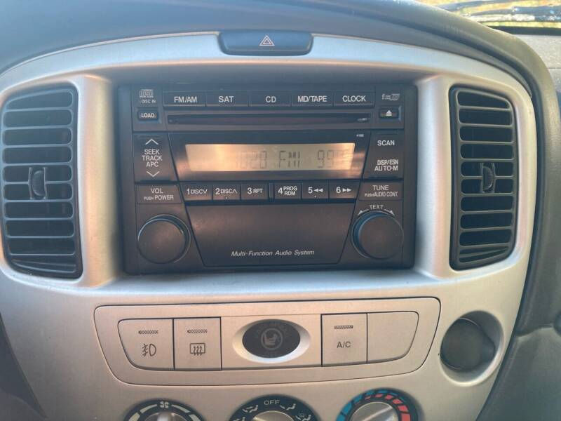 Thumbnail: 2006 Mazda Tribute S