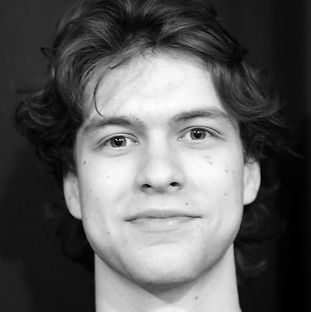 Myott_Finn-Photo (2)_edited.jpg