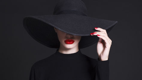 The Things You Should Never Ever Wear to Work