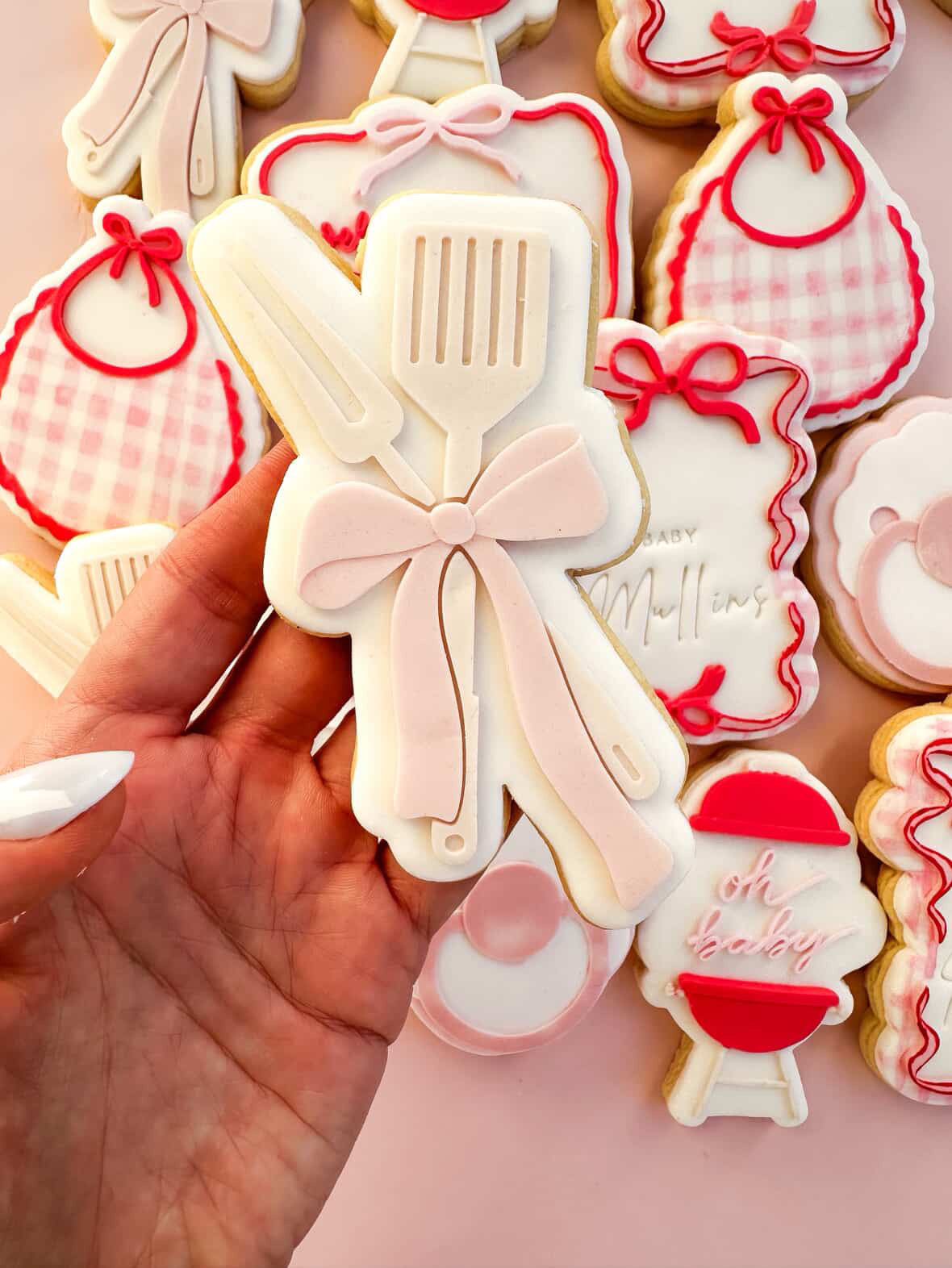 Spatular & fork (bbq tools) with bow debosser with matching cutter