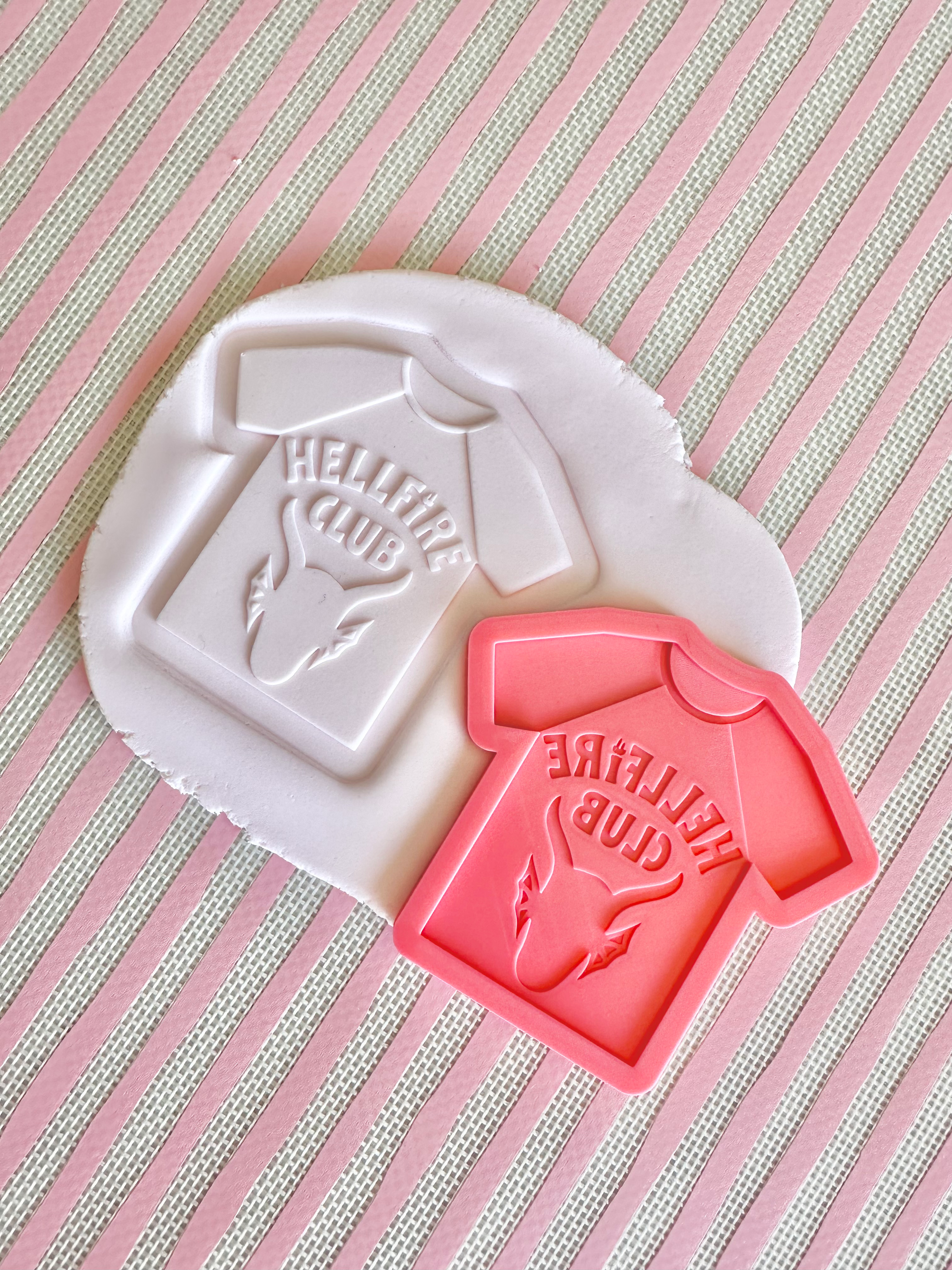 Hellfire Club Tshirt (Stranger Things) debosser with matching cutter