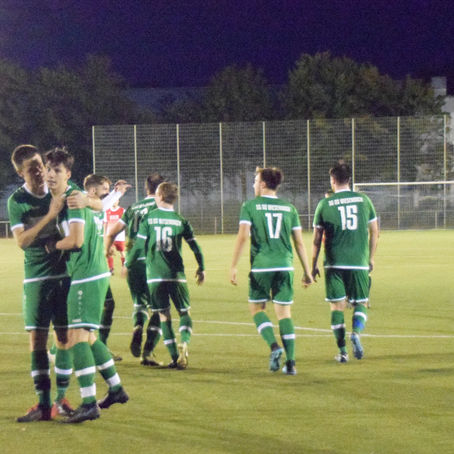 Neue Trikots führen zum Sieg