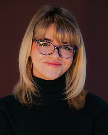 andie headshot.jpg