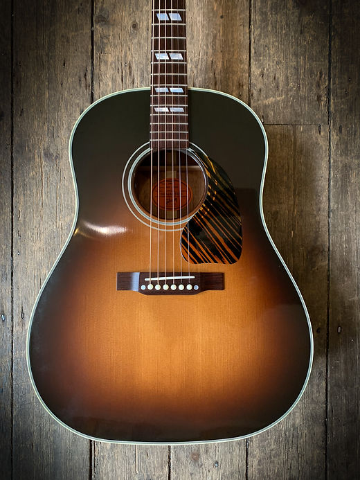 2011 Gibson Southern Jumbo Woody Guthrie and hard shell case 