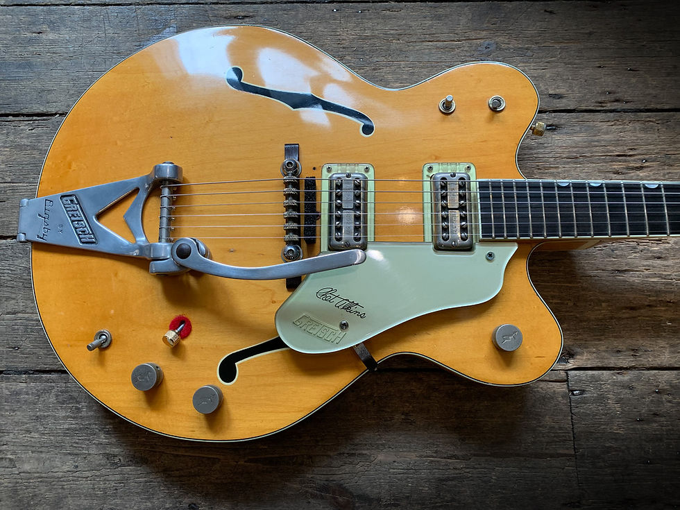 Thumbnail: 1962 Gretsch G6120 Chet Atkins double cutaway model with original hard case