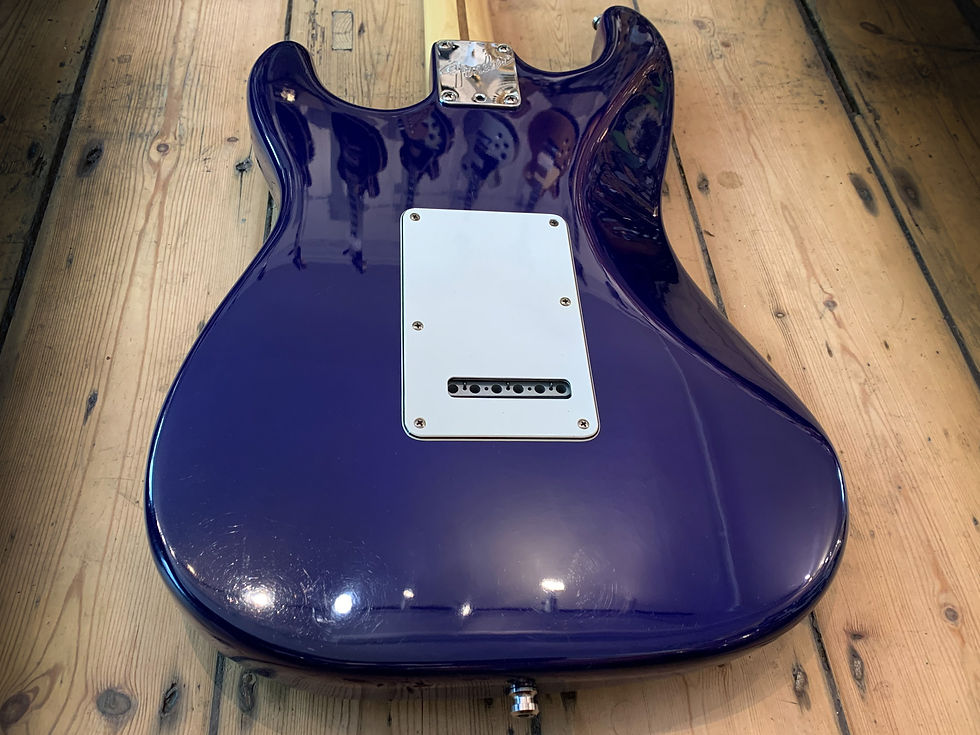 Thumbnail: 1993 Fender American Standard Stratocaster in Midnight Blue & hard shell case