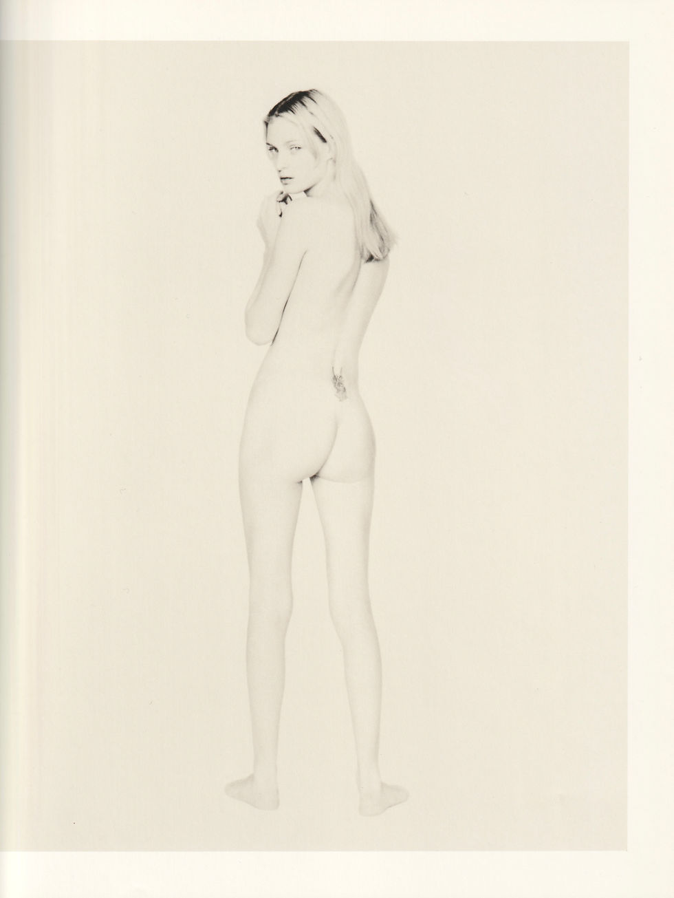 Thumbnail: Nudi - Paolo Roversi