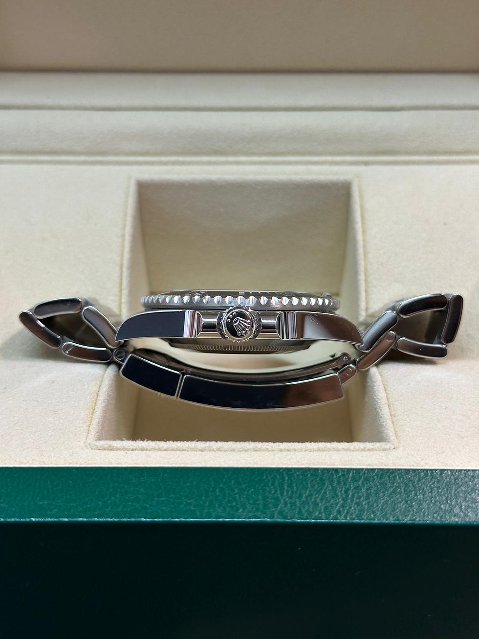 Miniature : Rolex Submariner 124060