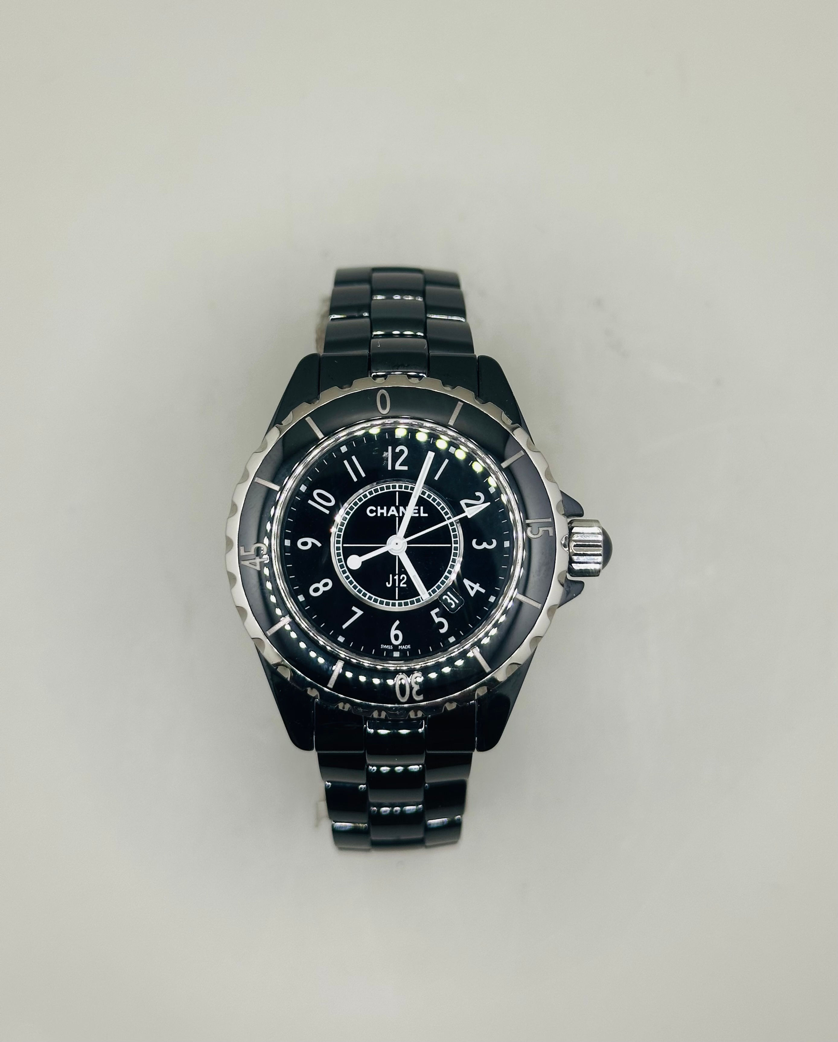 Chanel J12 H0682