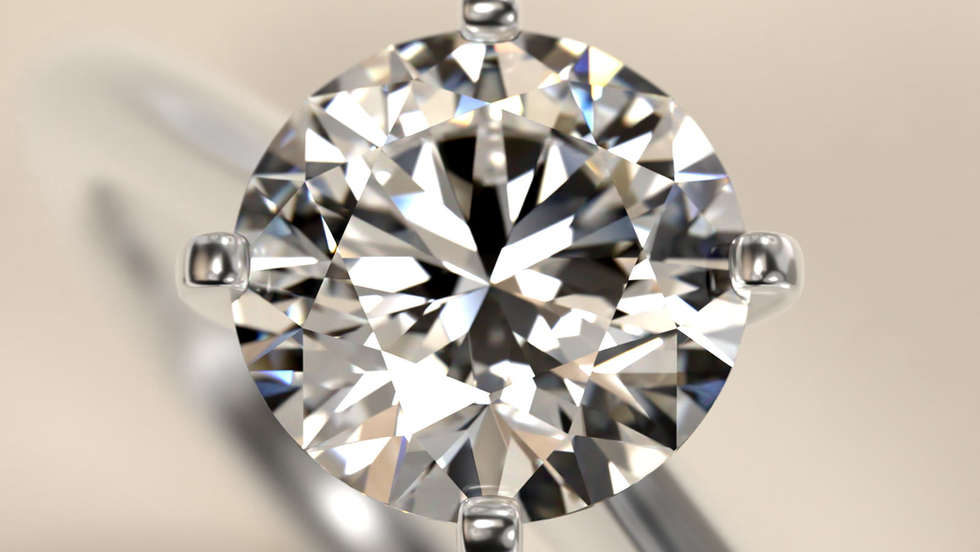 毀滅你的價值！為什麼鑽石最怕的敵人竟然是家裡的「廚房流理台」！？💎😱