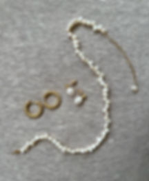 Cultured pearl choker