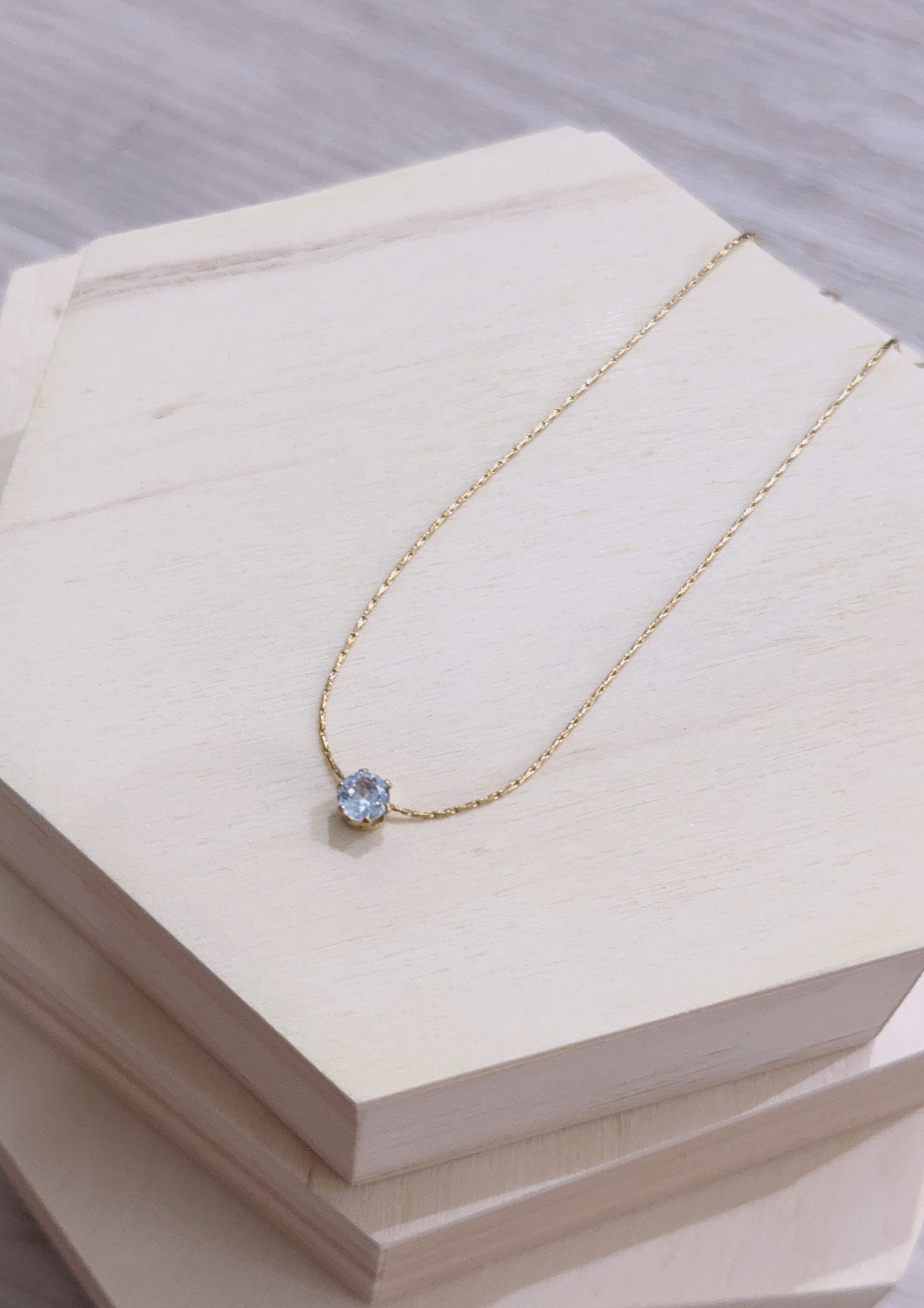 18k gold diamond necklace