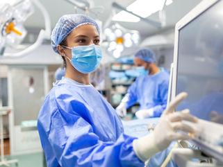 Por que os Hospitais não atuam em favor dos Médicos?