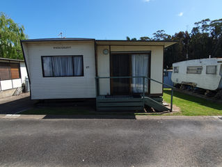 Spacious 2 Bedroom Cabin A087 $25,000 ono WIWO