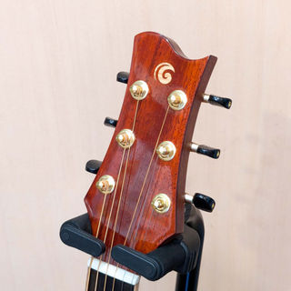 Gomans F-S16C 全單板吉他
雲杉+花梨木 側響孔 右手靠肘
台中買吉他,台中全單吉他,台中木吉他