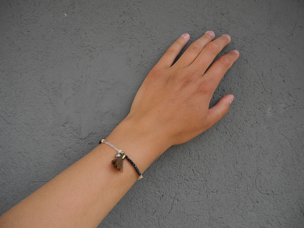 Miniaturbild: Armband mit Quaste, Spinell