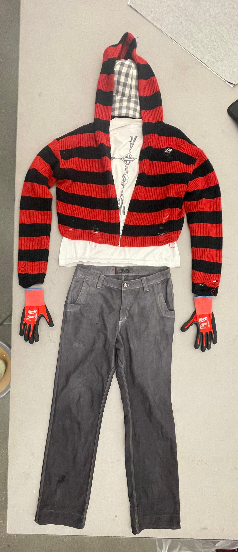 Punk Fashion Show
Look 2, Styling Evaluation