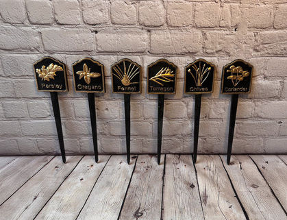 Garden Stage Stake