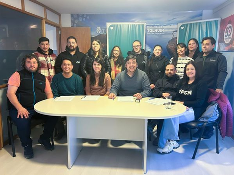 El Municipio de Tolhuin firma nuevo acuerdo paritario con ATE y UPCN para los trabajadores municipales