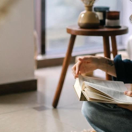 Biblioterapia: Aprenda a curar a depressão e a ansiedade com a leitura