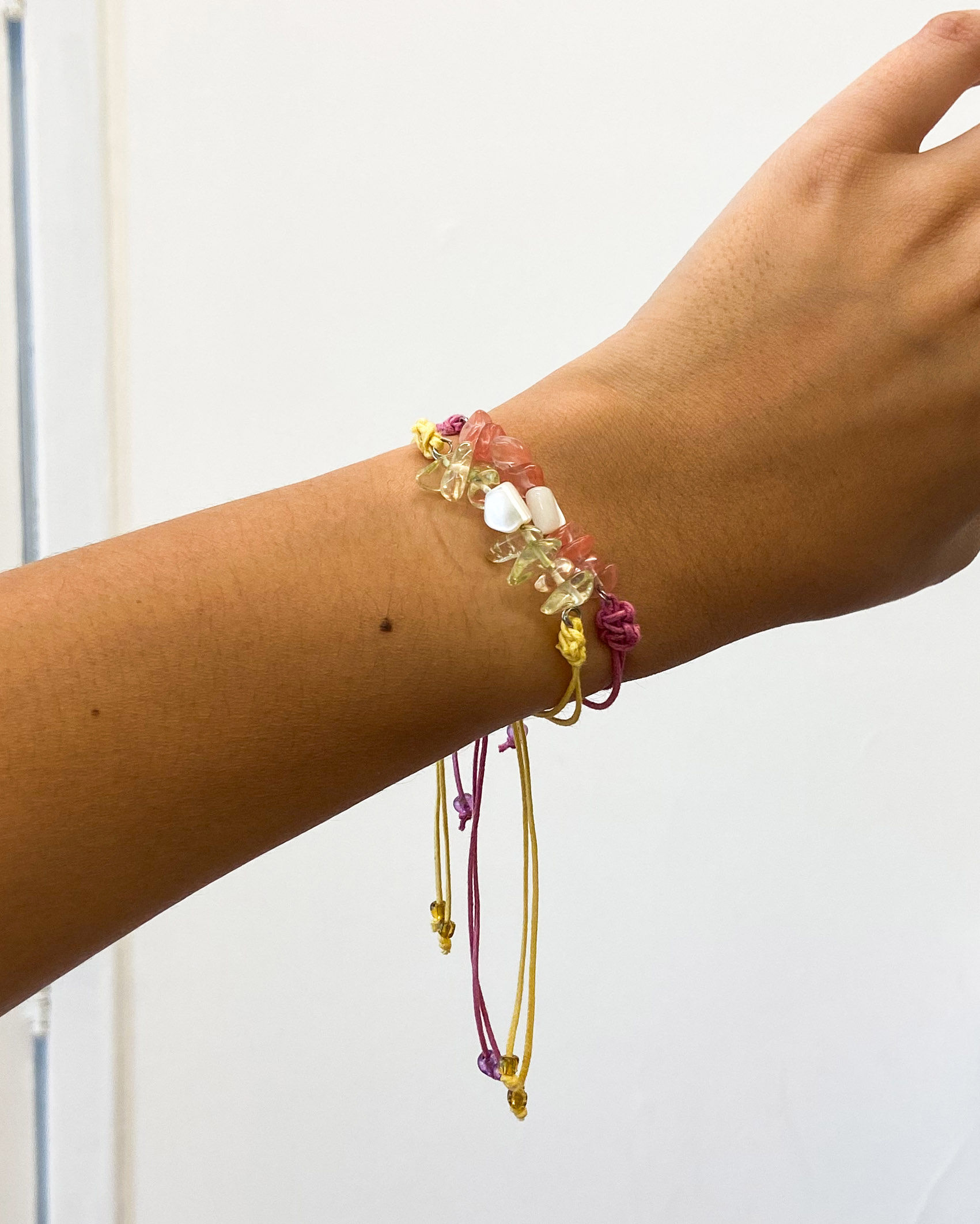 udo pulseira cascalho amarela