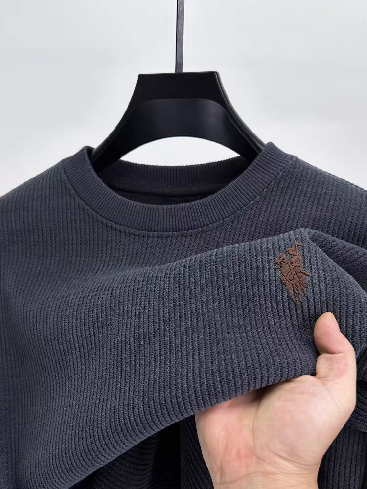 Thumbnail: Luxury brand round neck sweater men's autumn winter fashion custom pony embroide