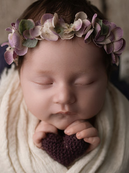 shooting studio photographe professionnelle pour bébé et naissance à Somain, Orchies, Marchiennes, Coutiches, Cambrai, Douai, Valenciennes, Mérignies
