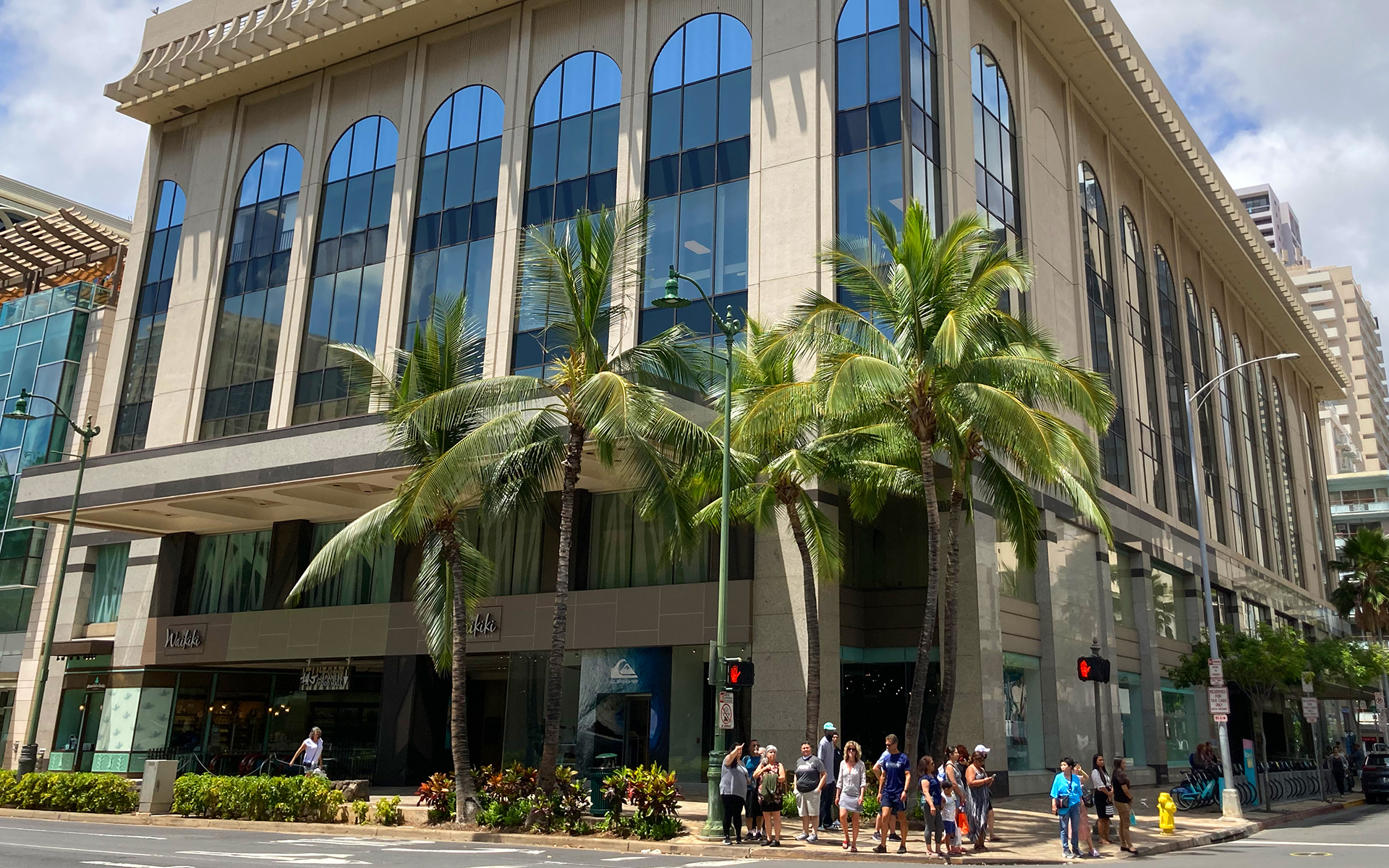 聖ルカクリニック ワイキキ ワイキキショッピングプラザ外観