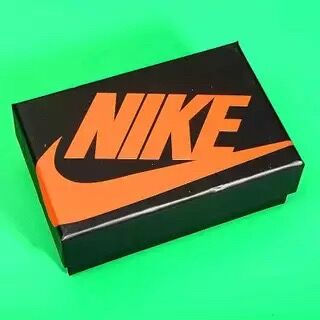 サムネイル： Sneaker Full Style Mini Box and Exquisite Mini Bag