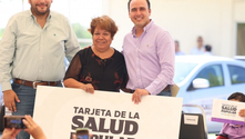 Inicia Manolo entrega de la Tarjeta de la Salud Popular en Coahuila