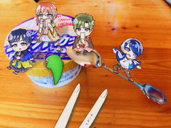アイスに群がるちび文豪たち