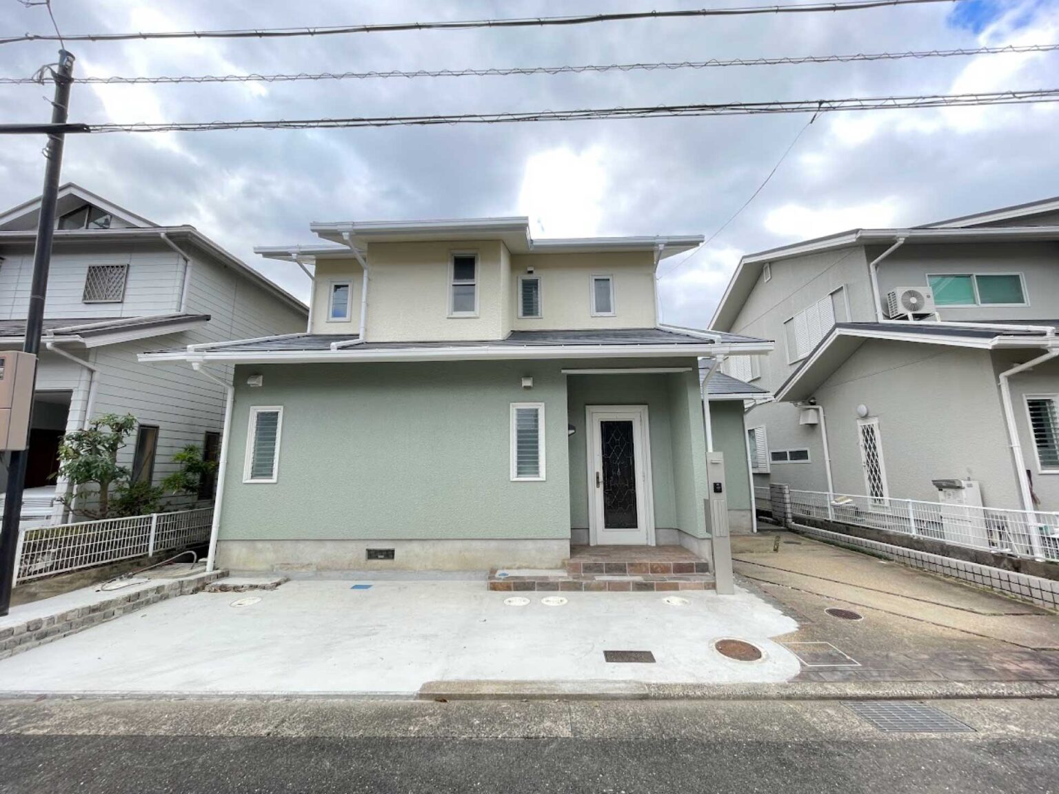 Refreshed Sekisui House home in Hanasumizaka — PE-0044