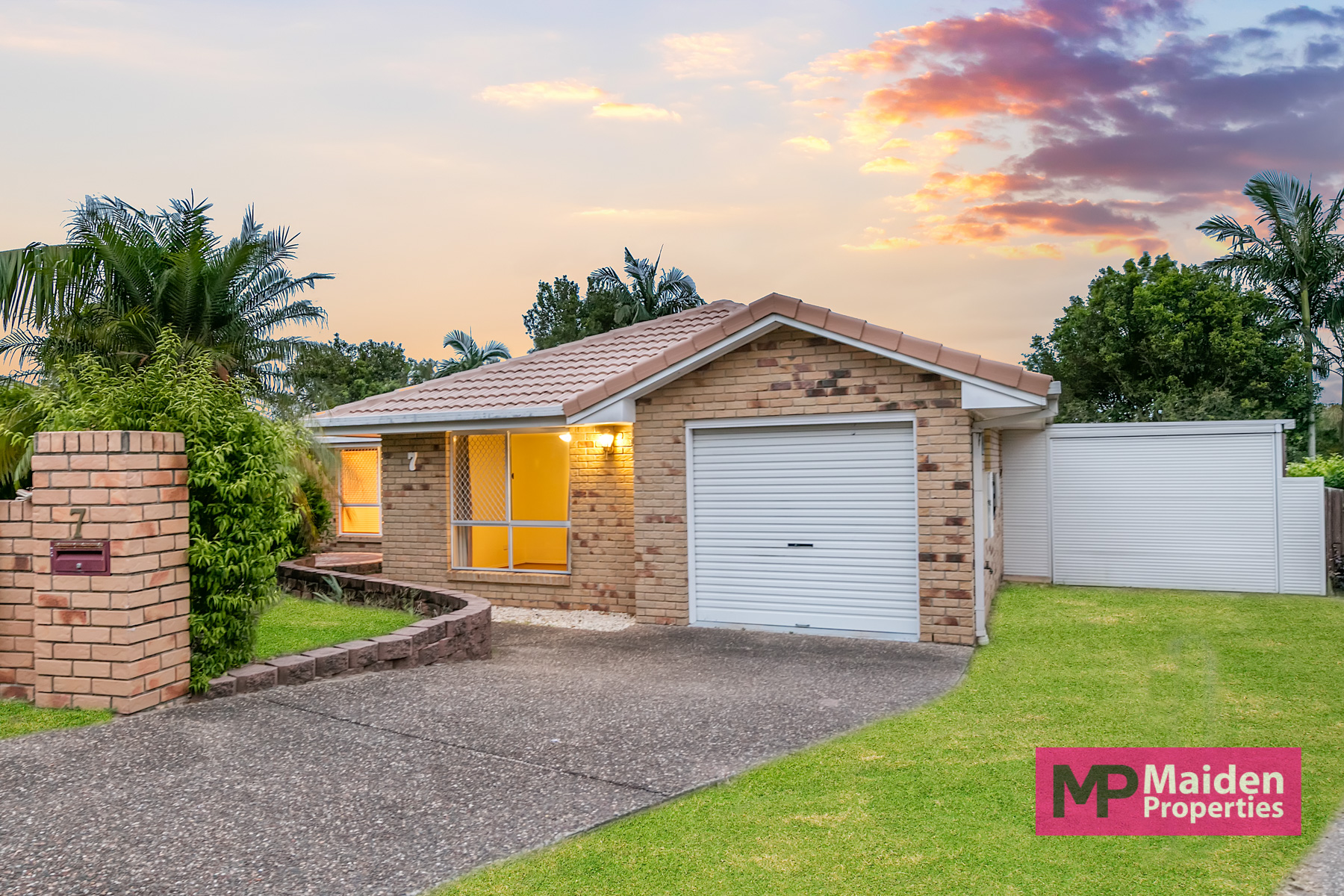 7 Stringybark street, regents park qld 4118 - Image 1