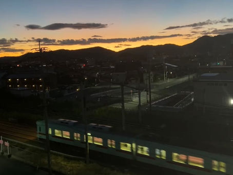 朝焼けの999🚃