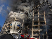 Los líderes de Polonia, Eslovenia y Chequia están ya en Ucrania rumbo a una Kiev bombardeada.