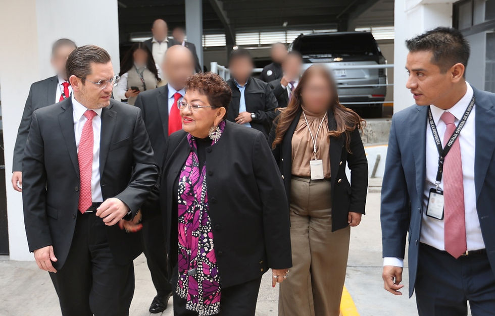 En su recorrido, Godoy conoció de primera mano diversas áreas entre las que pudo ver el funcionamiento del lactario del edificio sede de dicha Fiscalía.