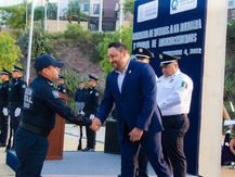 ENTREGA POES RECONOCIMIENTOS A ELEMENTOS CON ACTUACIONES DESTACADAS.